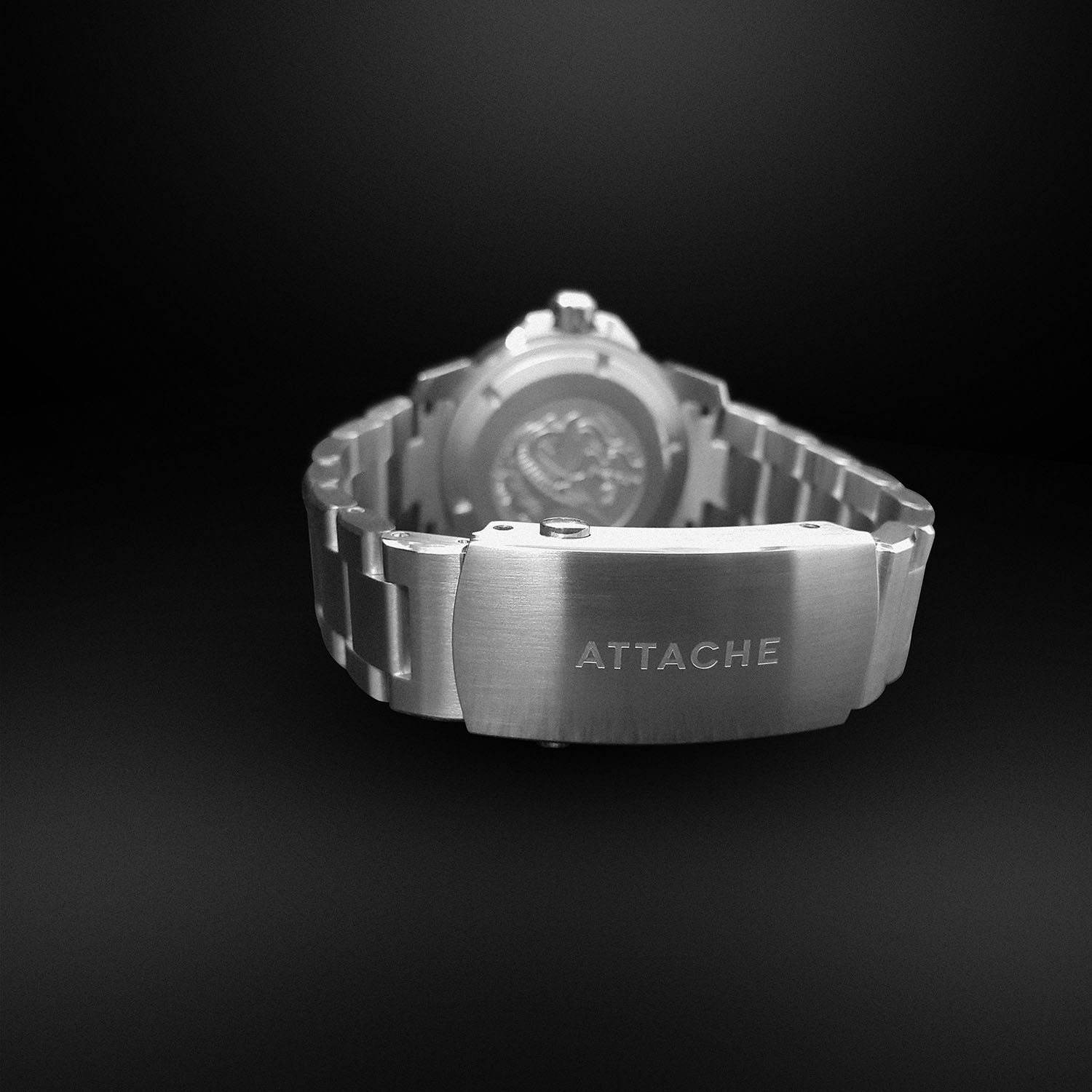 Attache Marine Automatic SWHITE2 1
