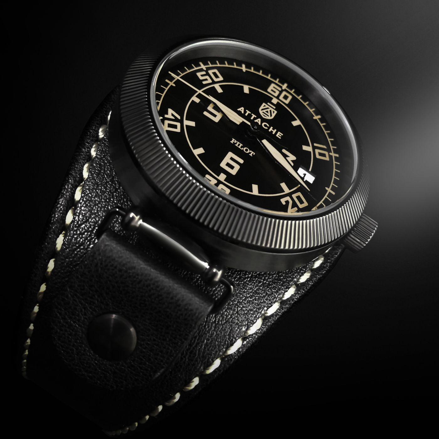  Attache Pilot Black-BY 5