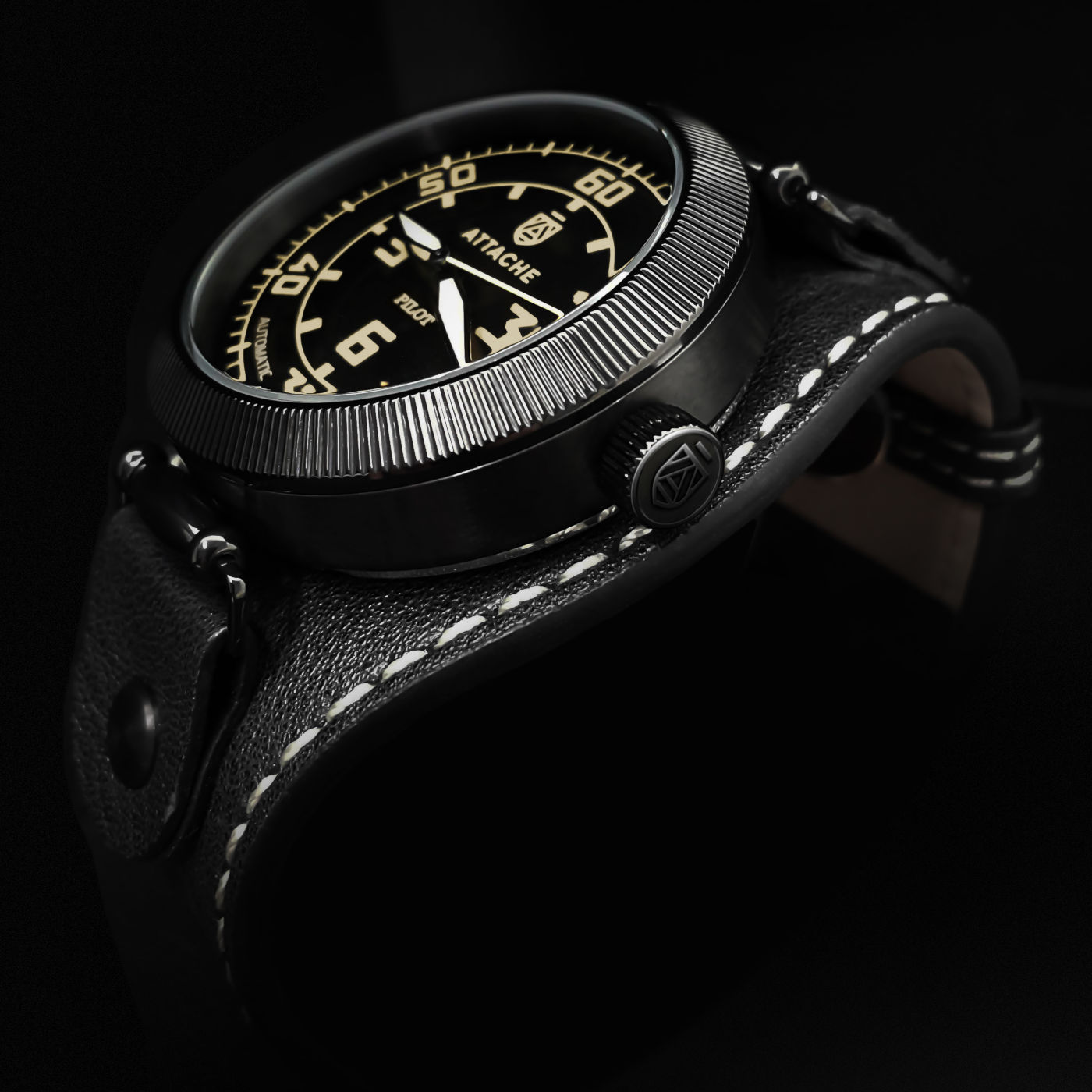  Attache Pilot Black-BY 6