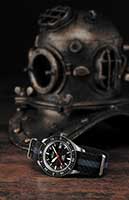 швейцарские часы Certina C036.407.16.050.00 и водолазный шлем