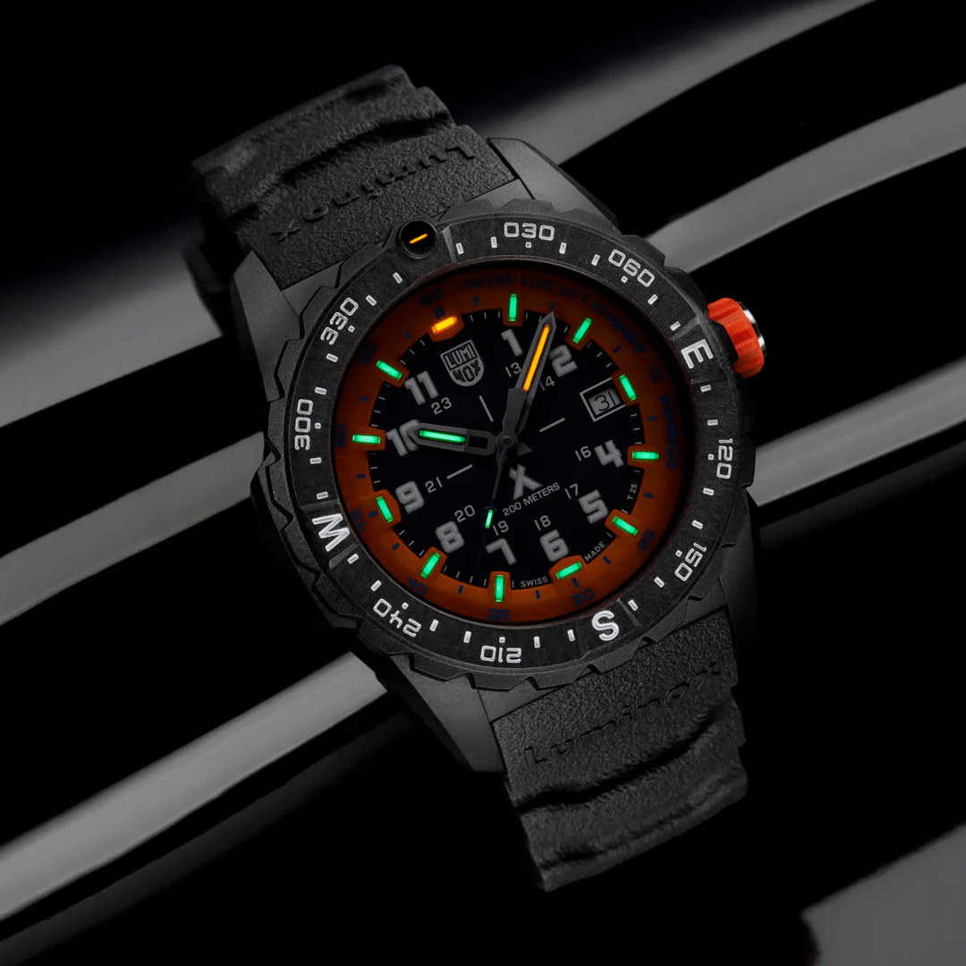  LUMINOX XB.3739  2