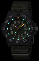 Мужские швейцарские часы LUMINOX XS.3517 мал. в темноте