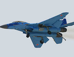 Истребитель МиГ-29К в небе